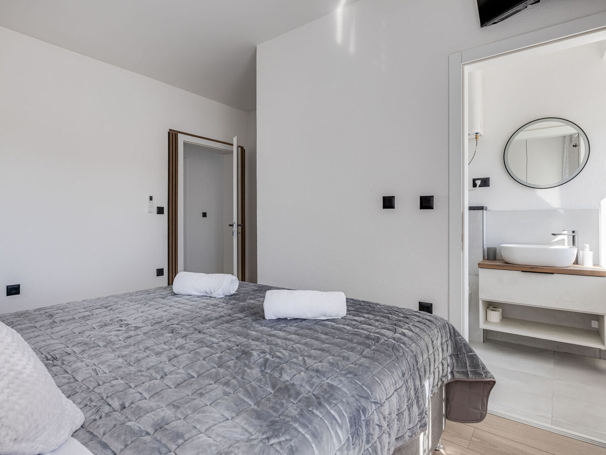 Maison Marko avec piscine chauffée à Pirovac - Photo 21