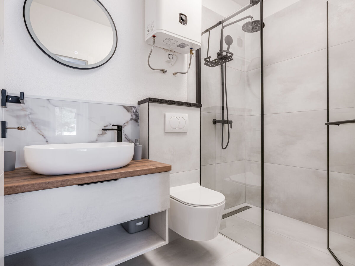 Maison Marko avec piscine chauffée à Pirovac - Photo 25