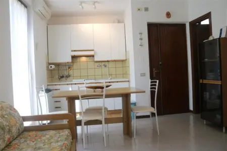 Sole del Garda iQuattro – Appartement jardin & piscine : photo 7