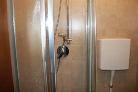 Sole del Garda iQuattro – Appartement jardin & piscine : photo 13