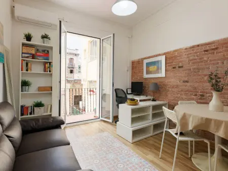 Appartement Gràcia, 60 m² balcon cour intérieure - 3 pers. : photo 1