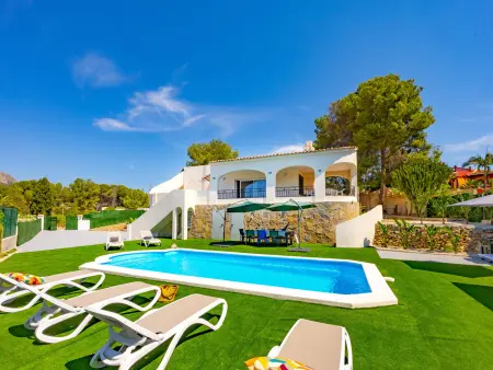 Villa 3 chambres piscine chauffée 9x4m à Calpe : photo 1