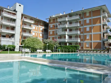 Location appartement à Lignano Pineta, Gardenia2 Wohnung mit Schwimmbad