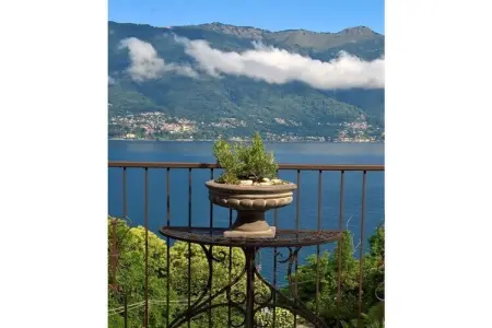 Location maison à Porto Valtravaglia, Casa Montesole 1a2