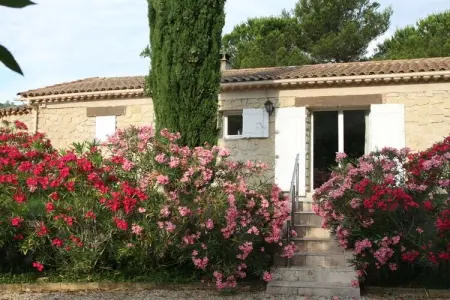 Maison de vacances à Malaucène avec piscine et 6 terrasses : photo 2