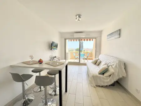 Location appartement à Antibes, Appartement charmant vue mer - 4 pers.