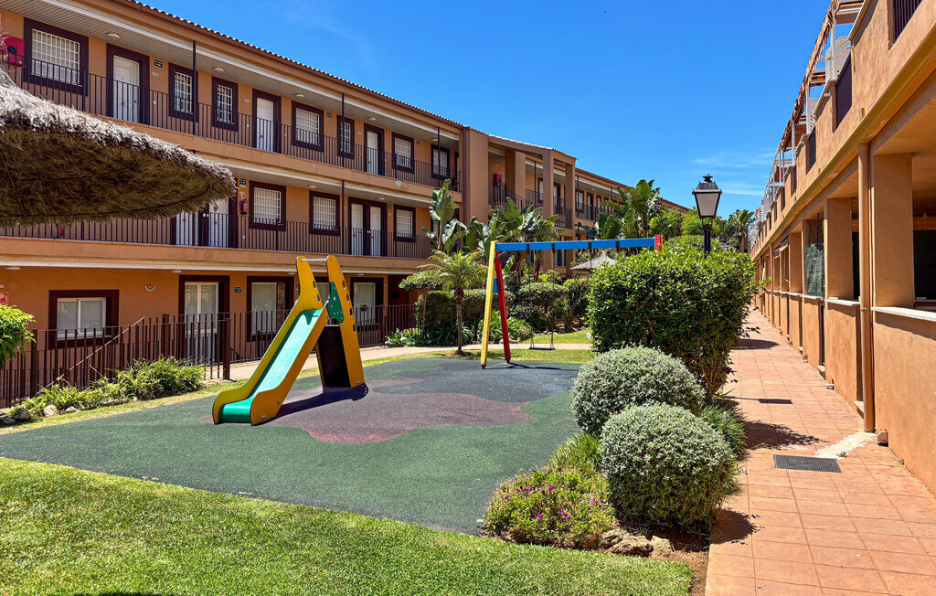 Appartement lumineux à Casares Costa, piscine partagée et terrasse privée - Photo 8