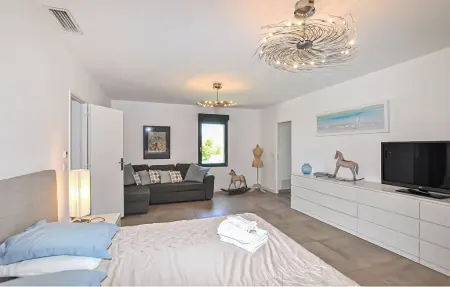 Maison piscine privée Saint-Génis-des-Fontaines 11 pers. : photo 17