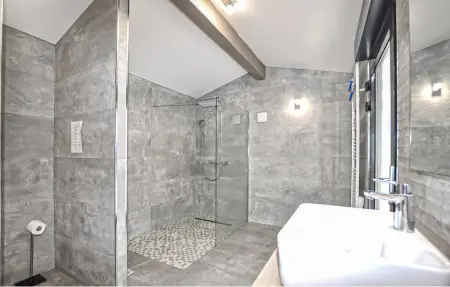 Maison piscine privée Saint-Génis-des-Fontaines 11 pers. : photo 24
