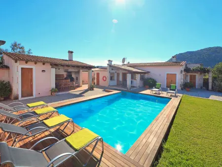Location villa à Pollença, Villa spacieuse avec piscine et clim - 6 pers.