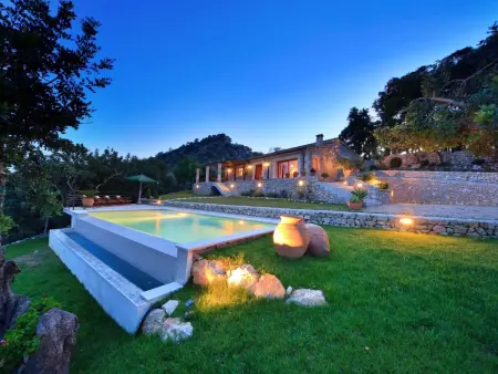 Villa La Salve D'Alt vue baie à Pollença, piscine : photo 5