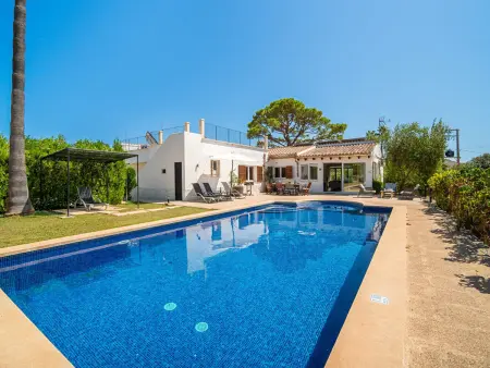Villa Kaia à Pollença : piscine privée et jardin : photo 2