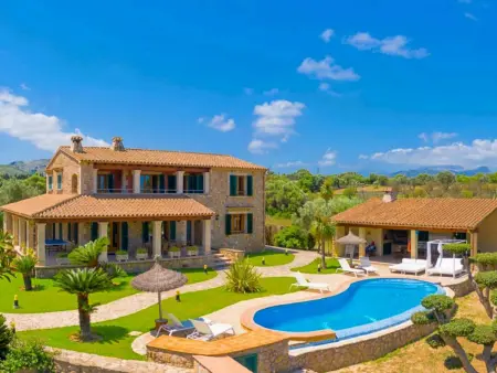 Villa Illa à Alcúdia : 5 chambres, piscine 8x4m, vue mer