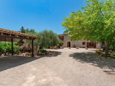 Villa Can Toni – 3 chambres, piscine et vue montagne : photo 4