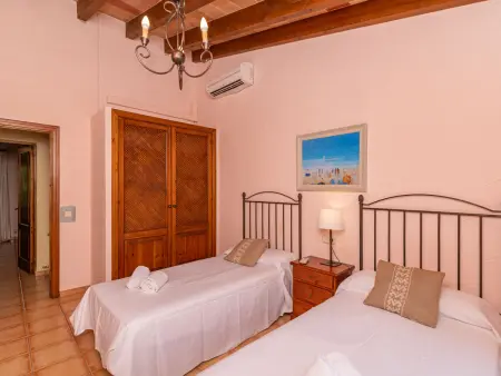 Villa Can Colom - Pierre, piscine & vue Puig de Maria : photo 34