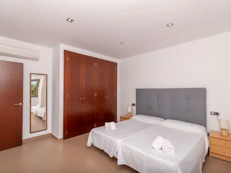 Villa d'Enmig, gîte moderne Pollença avec piscine 9x4,5m - Photo 26