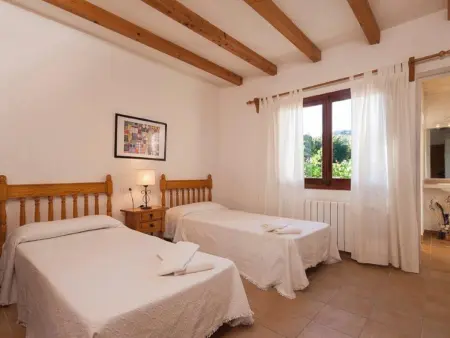 Villa Can Llobera, piscine privée à Pollença : photo 15