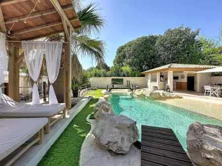 Location villa à Nîmes, Villa le Lagon