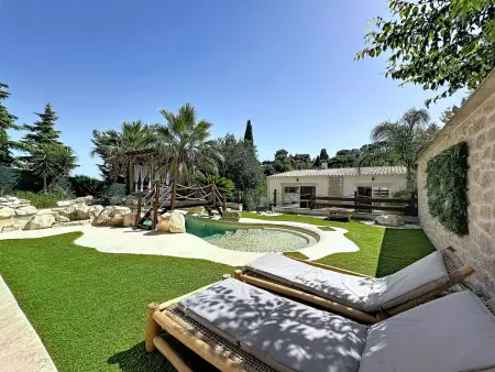 Villa le Lagon à Nîmes : 10 personnes, piscine chauffée : photo 2