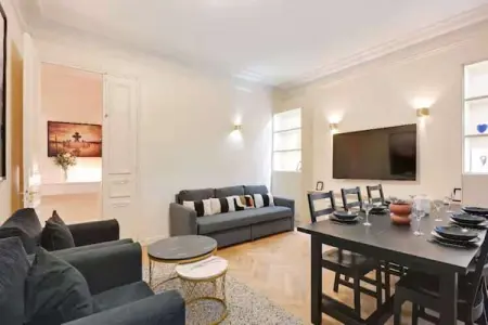 Location appartement à Paris, Appartement Arc de Triomphe pour 8 personnes