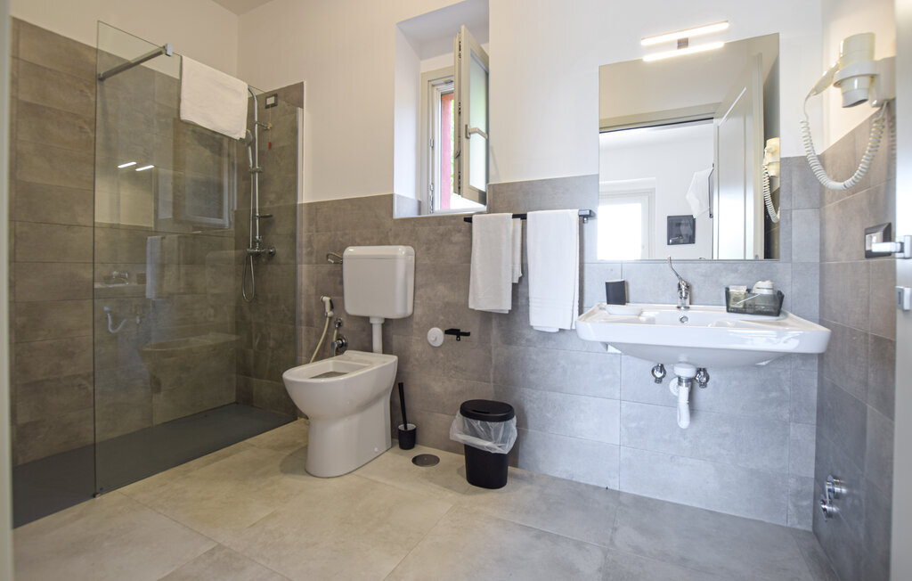 Maison 12 personnes Guarrazzano, 6 chambres et jacuzzi - Photo 27