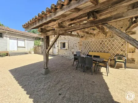 Gîte 4 pers. en hameau avec vue jardin-forêt : photo 3
