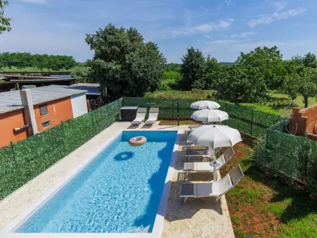 Di Gigi – Maison 4 chambres avec piscine privée : photo 17