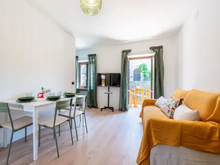 Maison Velina à Alba, 2 pièces rénovée 2026 : photo 6