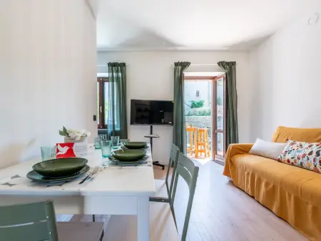 Maison Velina à Alba, 2 pièces rénovée 2026 : photo 8