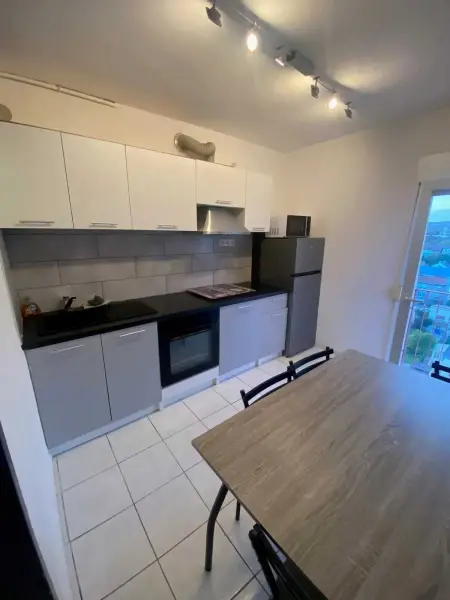Location appartement à Rombas, Appartement moderne à Rombas avec sauna, 57 m²
