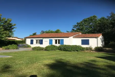 Maison 3 chambres avec piscine et golf à 2 km : photo 3