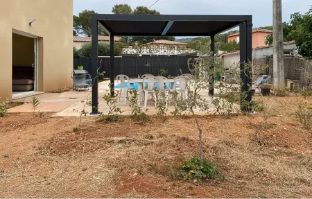 Maison avec piscine privée à Sanary-sur-Mer : photo 8