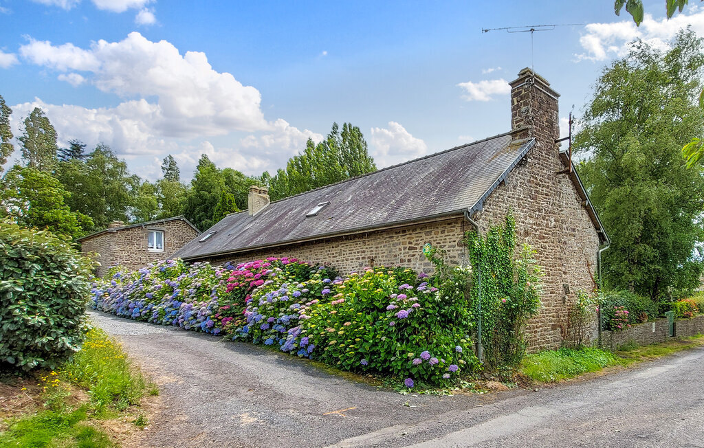 Maison en pierre avec spa et jacuzzi à La Chapelle-Urée - Photo 10