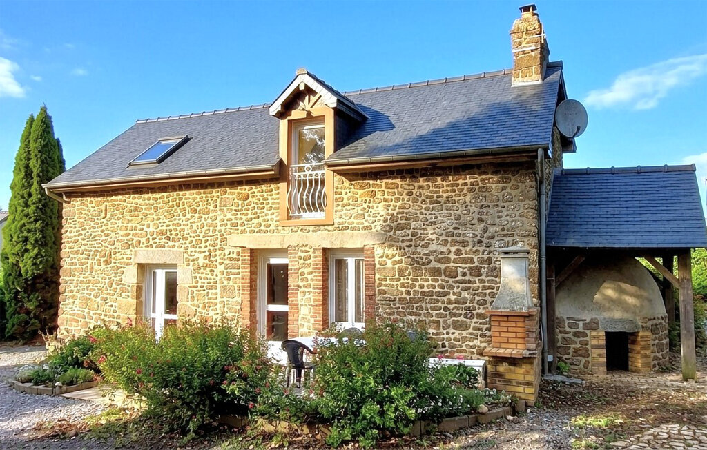 Ancienne ferme en pierre avec jacuzzi à La Chapelle-Uree - Photo 1