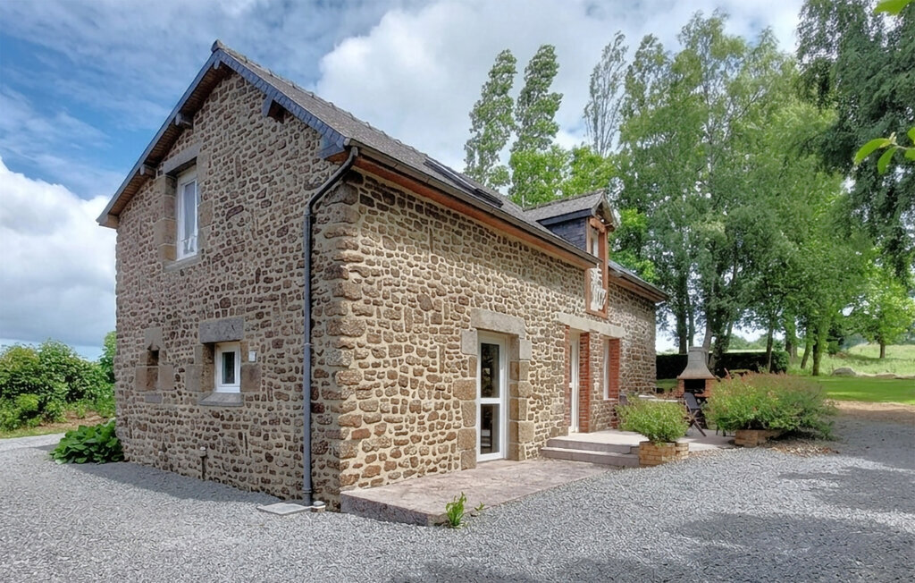 Ancienne ferme en pierre avec jacuzzi à La Chapelle-Uree - Photo 9