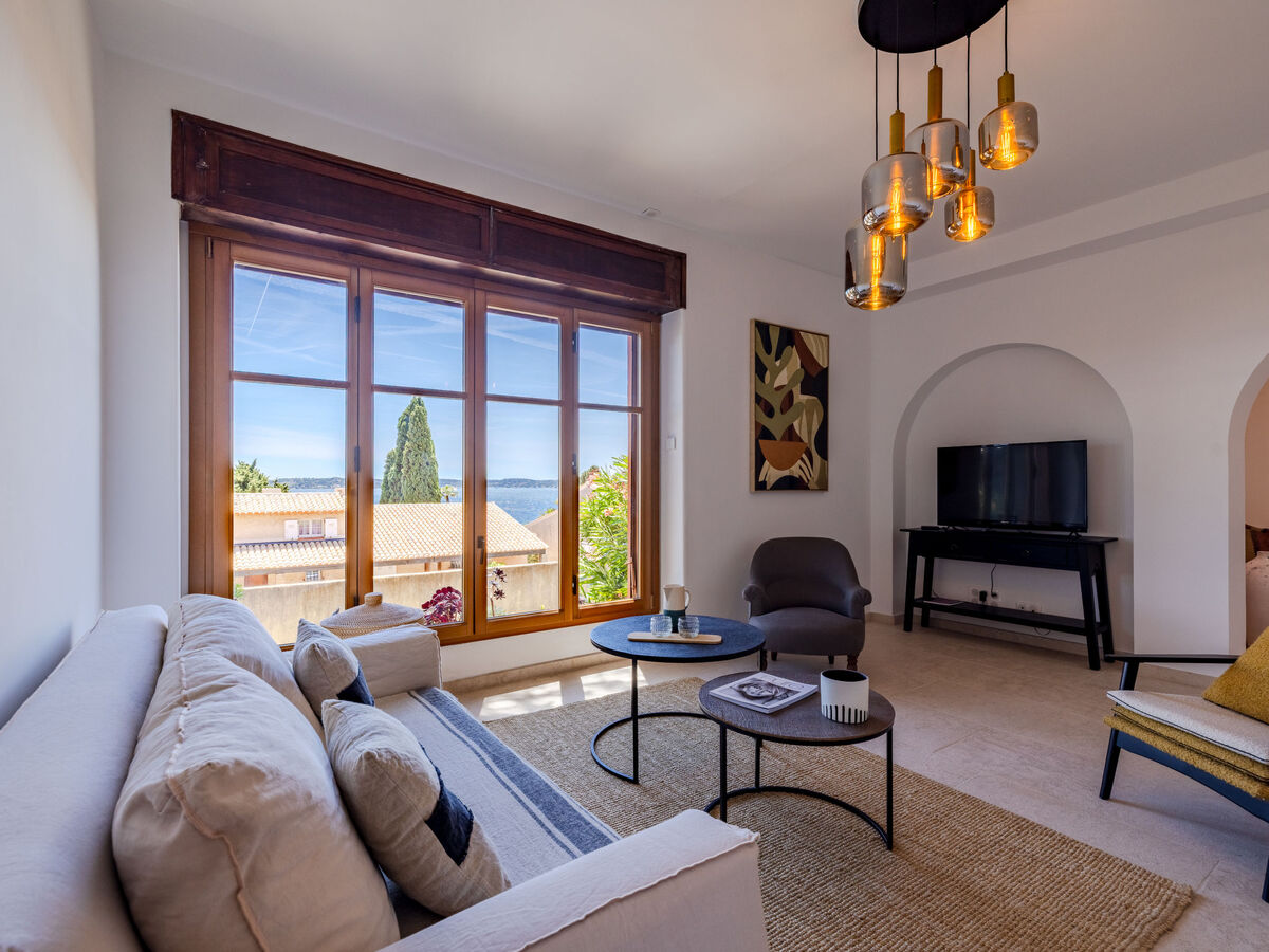 Villa Floralies à Sainte-Maxime, piscine et vue mer - Photo 9