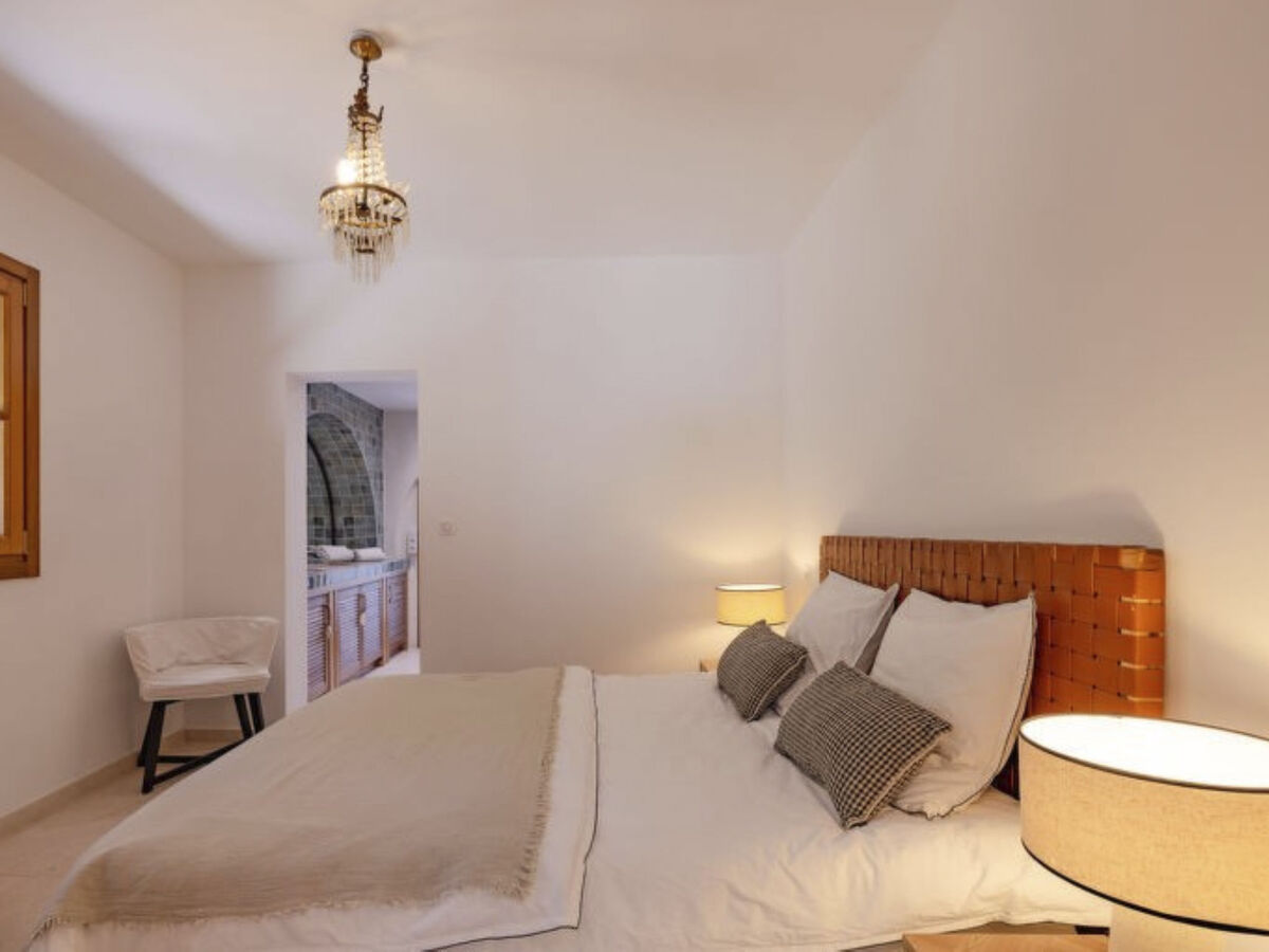 Villa Floralies à Sainte-Maxime, piscine et vue mer - Photo 18