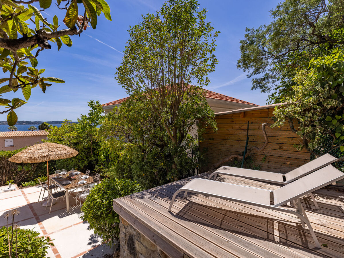 Villa Floralies à Sainte-Maxime, piscine et vue mer - Photo 33
