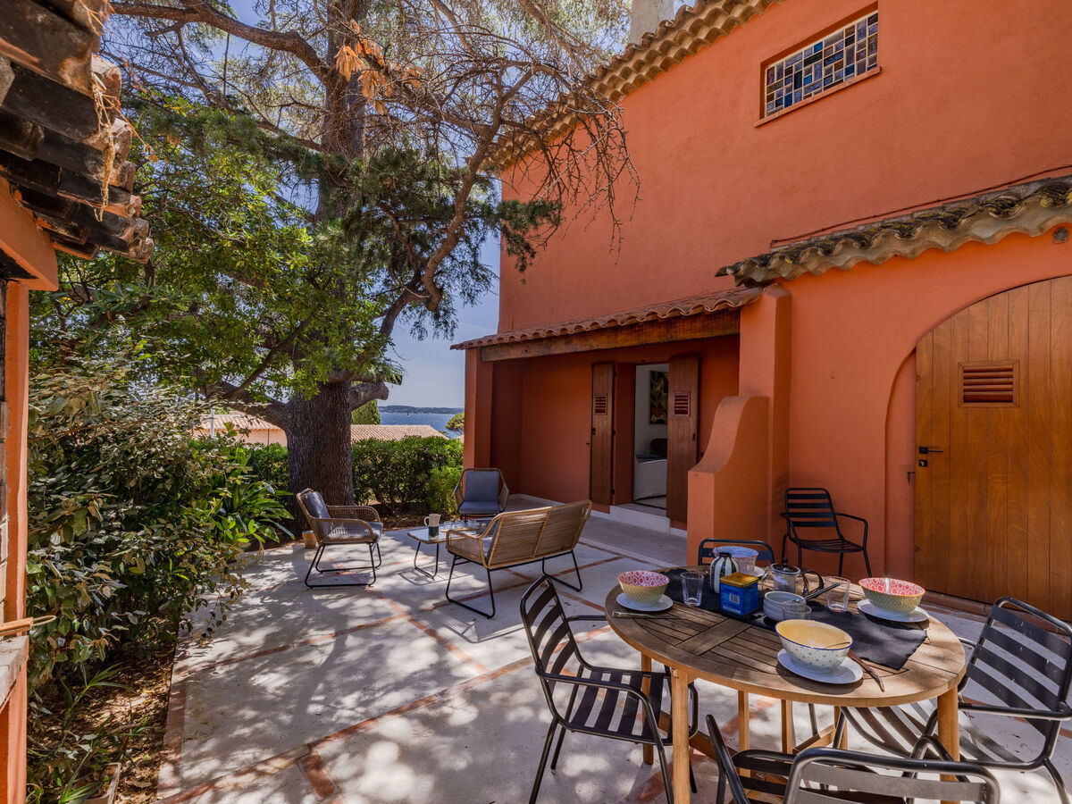 Villa Floralies à Sainte-Maxime, piscine et vue mer - Photo 35