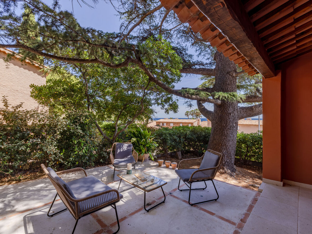 Villa Floralies à Sainte-Maxime, piscine et vue mer - Photo 38
