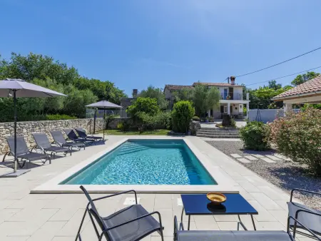 Pišurinka, maison 4 pers. avec piscine privée à 15 m de la mer : photo 1