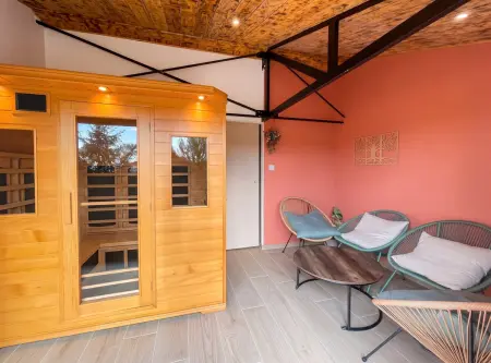 Chalet avec piscine partagée et jardin à Chazemais, 6 personnes : photo 10