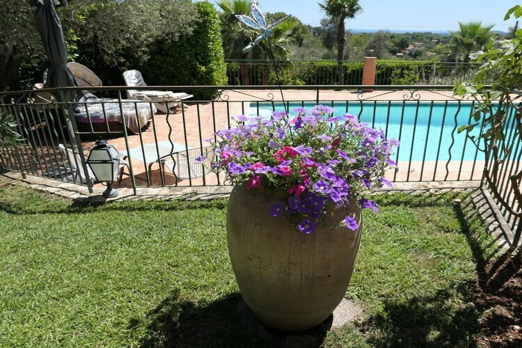 Villa La Sauvagère au Rouret, piscine et vue mer - Photo 23