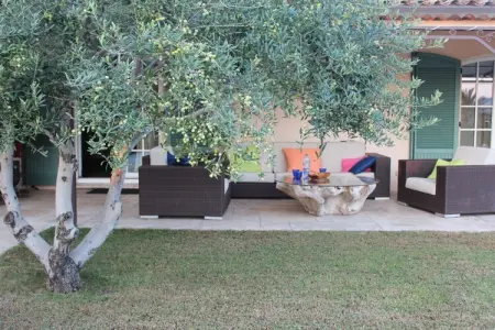 235103, Maison de vacances à Grimaud avec piscine - Photo 3
