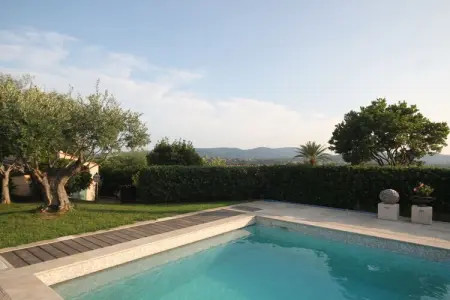 235103, Maison de vacances à Grimaud avec piscine - Photo 16