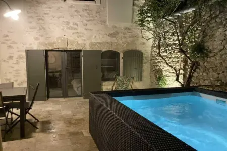 Location maison à L ISLE SUR LA SORGUE, LA GRANGE DE LA CHÈVRE D'OR