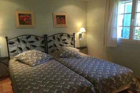 Villa Lou Gourg à Carros : 2 chambres, piscine lagon : photo 4