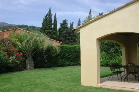 Villa Lou Gourg à Carros : 2 chambres, piscine lagon : photo 7