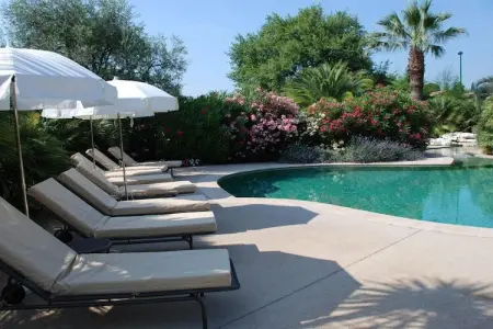Villa Lou Gourg à Carros : 2 chambres, piscine lagon : photo 20