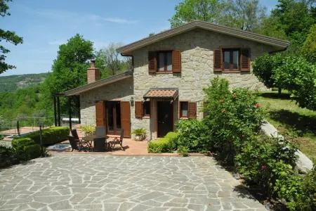 Location villa à Castell'Umberto, Maison Dans Le Paradis || Castell